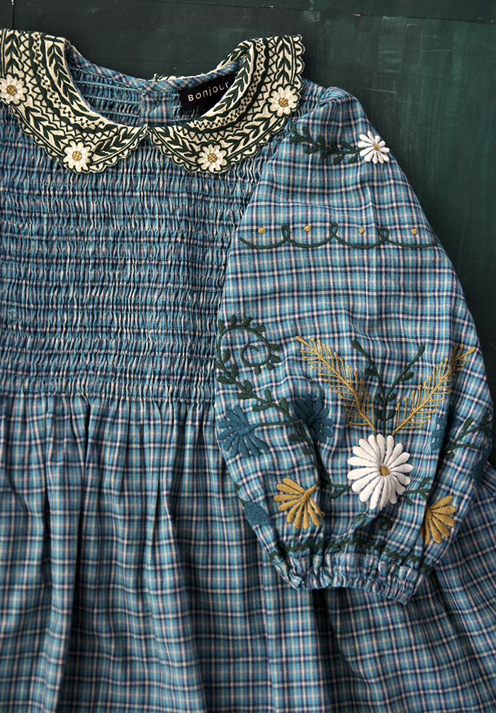 봉주르다이어리,BONJOUR DIARY Tunique blouse with embroidery